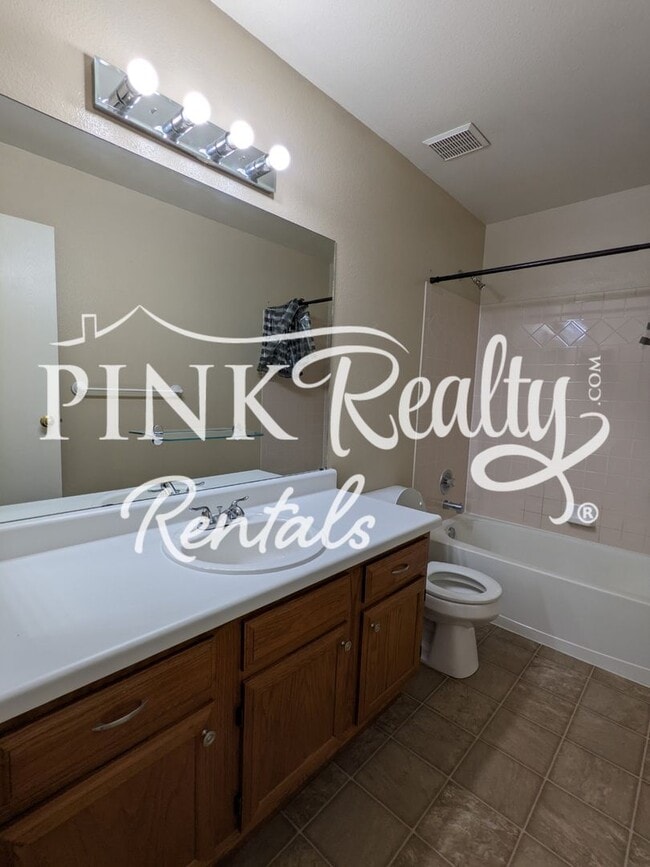 Building Photo - 415 Garwood Ct