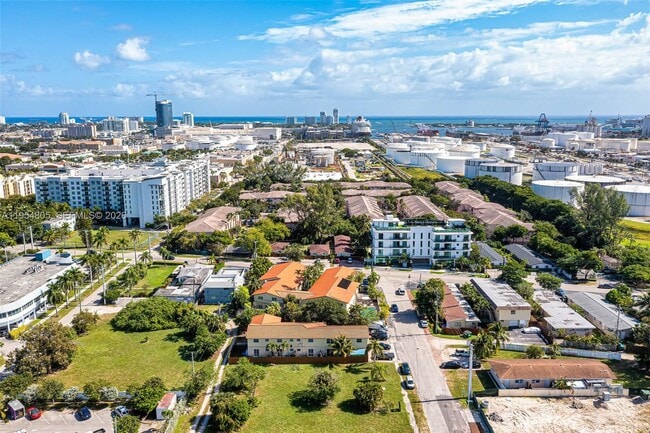 Building Photo - 2020 Miami Rd