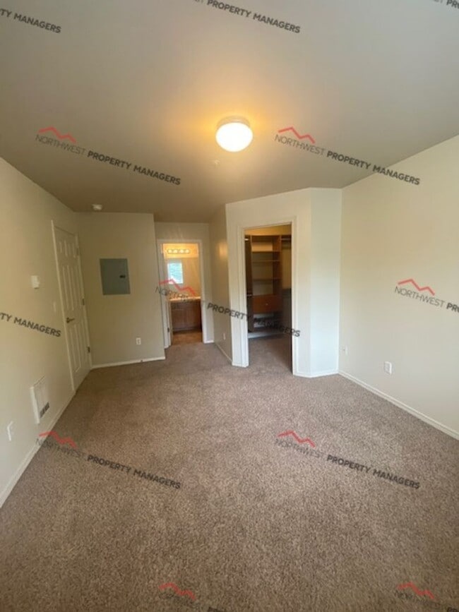 Building Photo - STATUS: AVAILABLE | R202 | $1895.00 + $100...