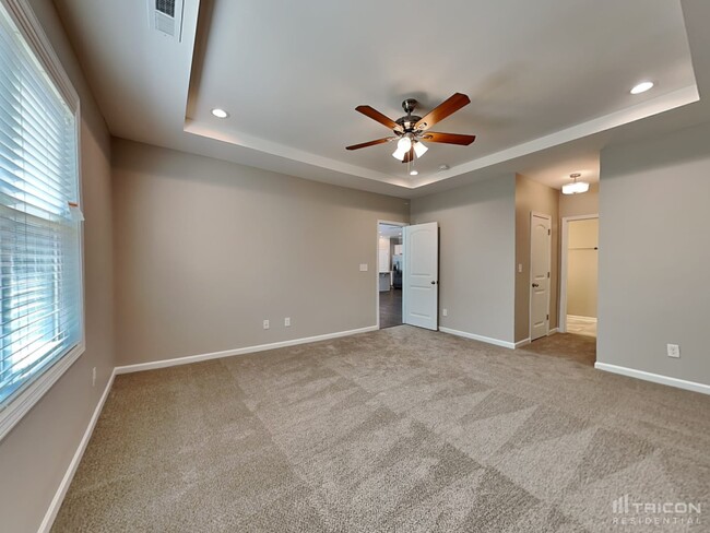 Building Photo - 122 Carissa Dr
