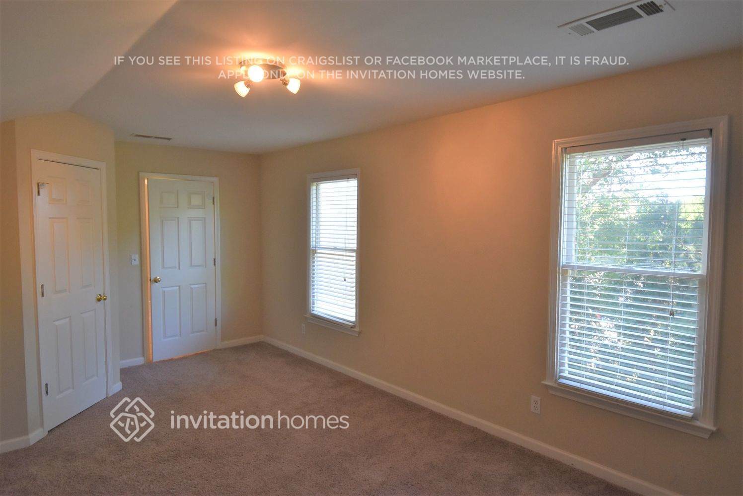 Building Photo - 4002 Mt Vernon Dr