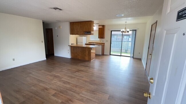 Building Photo - sabe2516