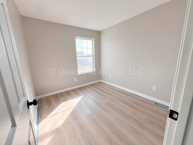 Building Photo - 2278 Golden Leaf Ln