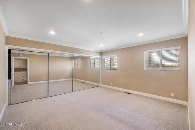 Building Photo - 167 Rimrock Rd