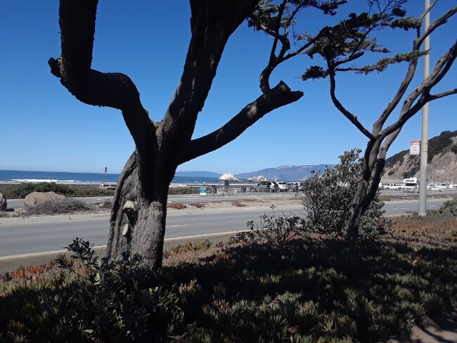 Building Photo - 782 Great Hwy