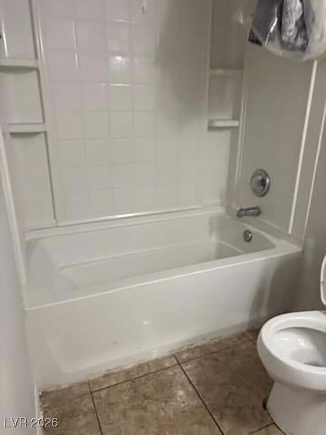 Building Photo - 231 W Philadelphia Ave