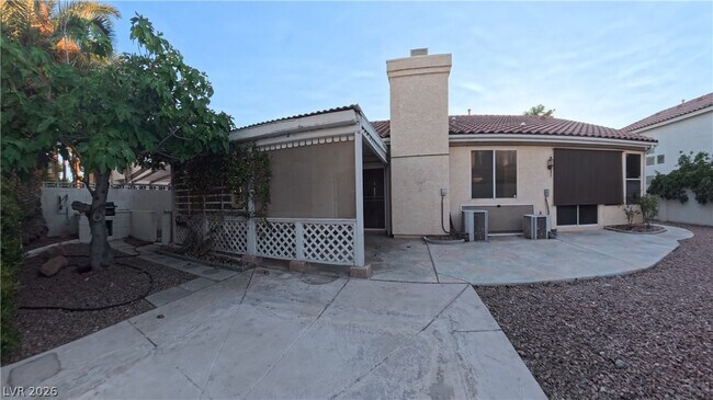Building Photo - 4844 Jadero Dr