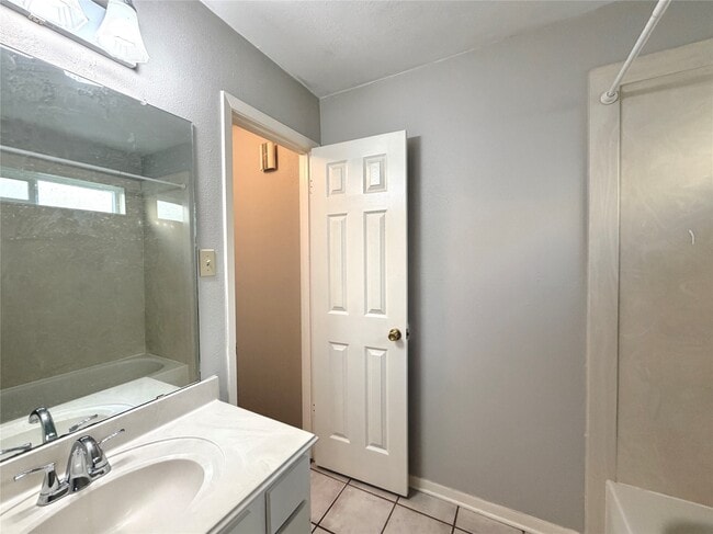 Building Photo - 22315 Waynoka Rd