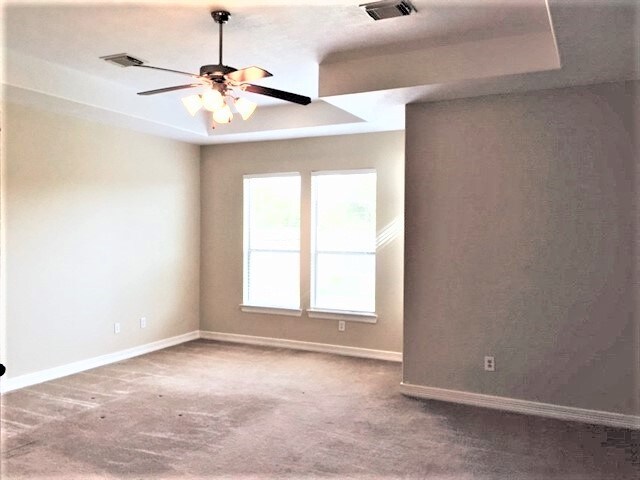 Building Photo - 325 Lancaster Ln