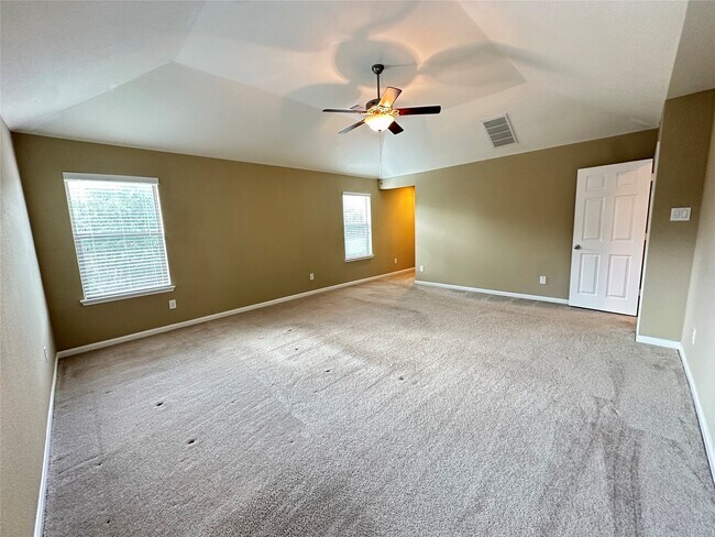 Building Photo - 2606 Riverhollow Ln