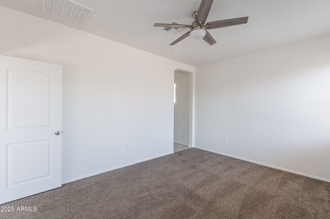 Building Photo - 35337 W San Alvarez Ave