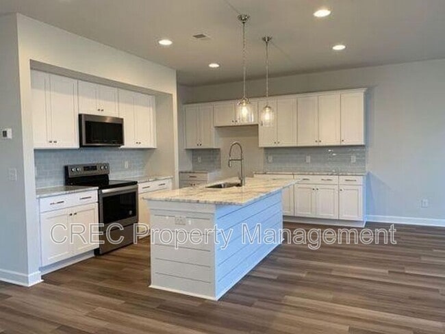 Building Photo - 603 McLernon Trce