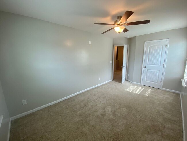 Building Photo - **Charming 3/2.5 Townhome in Clayton**