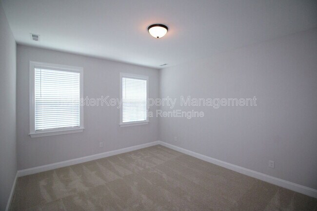 Building Photo - 612 Amaranth Dr