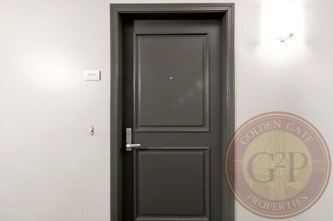 Building Photo - Western SoMa - 2 BR, 2 BA Condo 1,160 Sq. Ft. - 3D Virtual Tour
