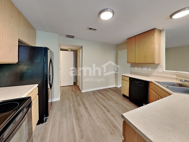 Building Photo - 2550 Allegro Ln