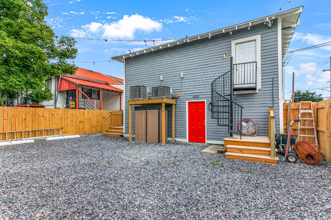 Building Photo - 2230 Amelia St