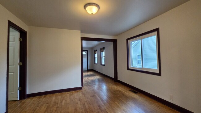 Building Photo - 1115 N Richmond St