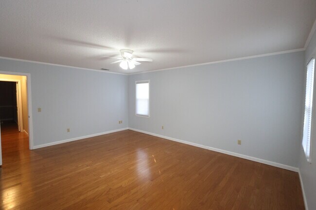 Building Photo - 313 Palomino Path