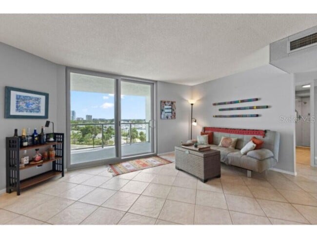 Building Photo - 1111 N Gulfstream Ave