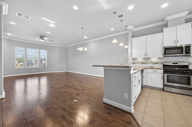 Building Photo - 4208 Old Spanish Trl