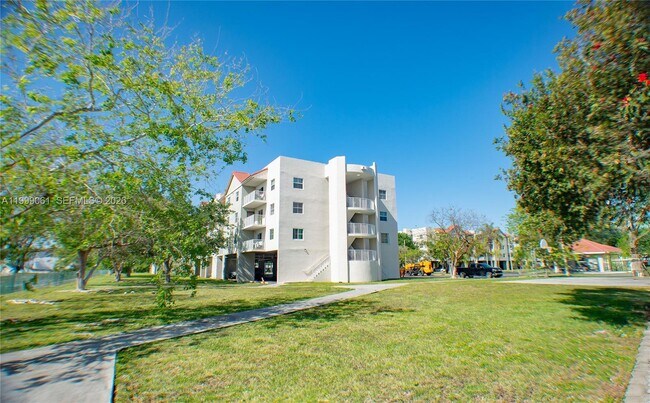 Building Photo - 8260 SW 210th St