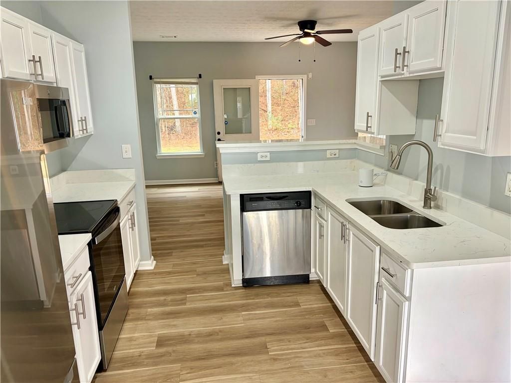 Building Photo - 6347 Ellenwood Dr