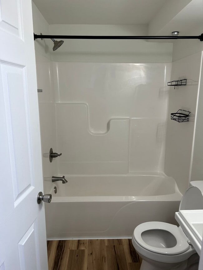 Building Photo - 348 McLean Ave