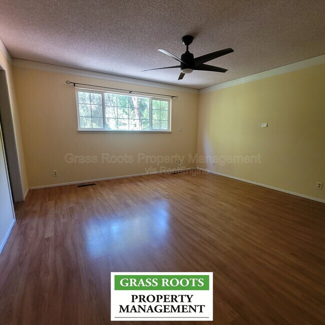 Building Photo - 20 Turpentine Dr