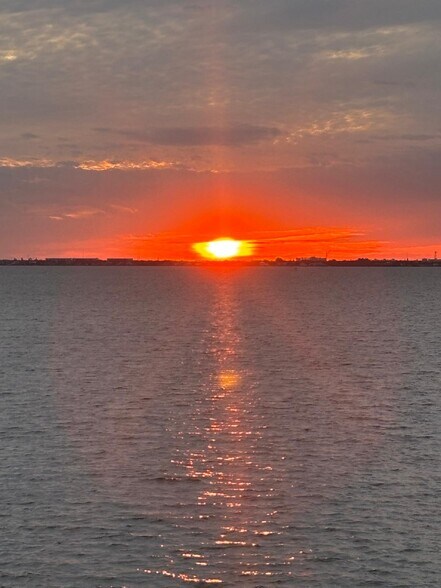 Sunset Jan. 14, 2026 - 201 International Dr