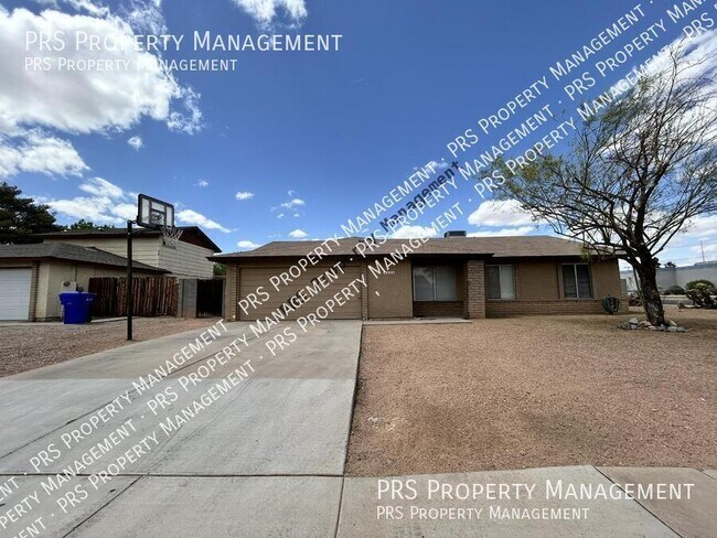 Primary Photo - 3226 N Sycamore Pl