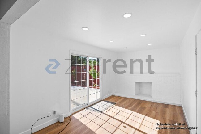 Building Photo - 4136 San Bernardino Way
