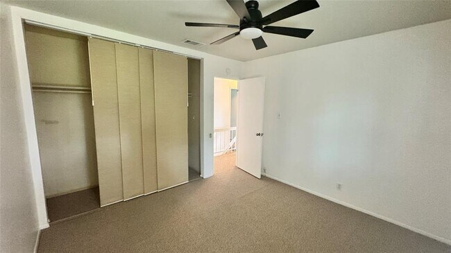 Building Photo - 8903 Trone Cir