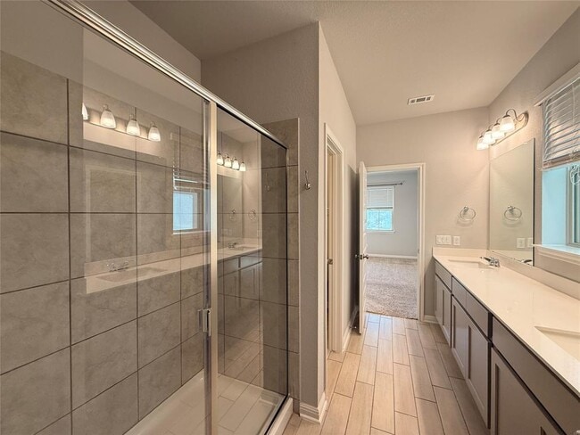 Building Photo - 2713 Brushwood Mdw