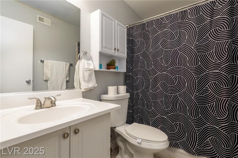 Building Photo - 2120 Wagonwheel Ave