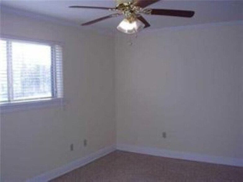 Downstairs Bedroom - 996 Allen Toussaint Blvd