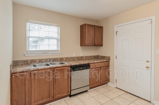 Building Photo - 125 Carol Cir