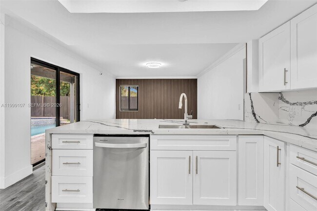 Building Photo - 17532 NW 61st Ct N