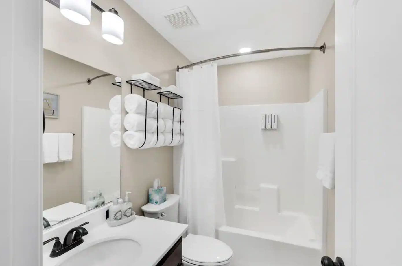 Building Photo - 84131 Azzura Way