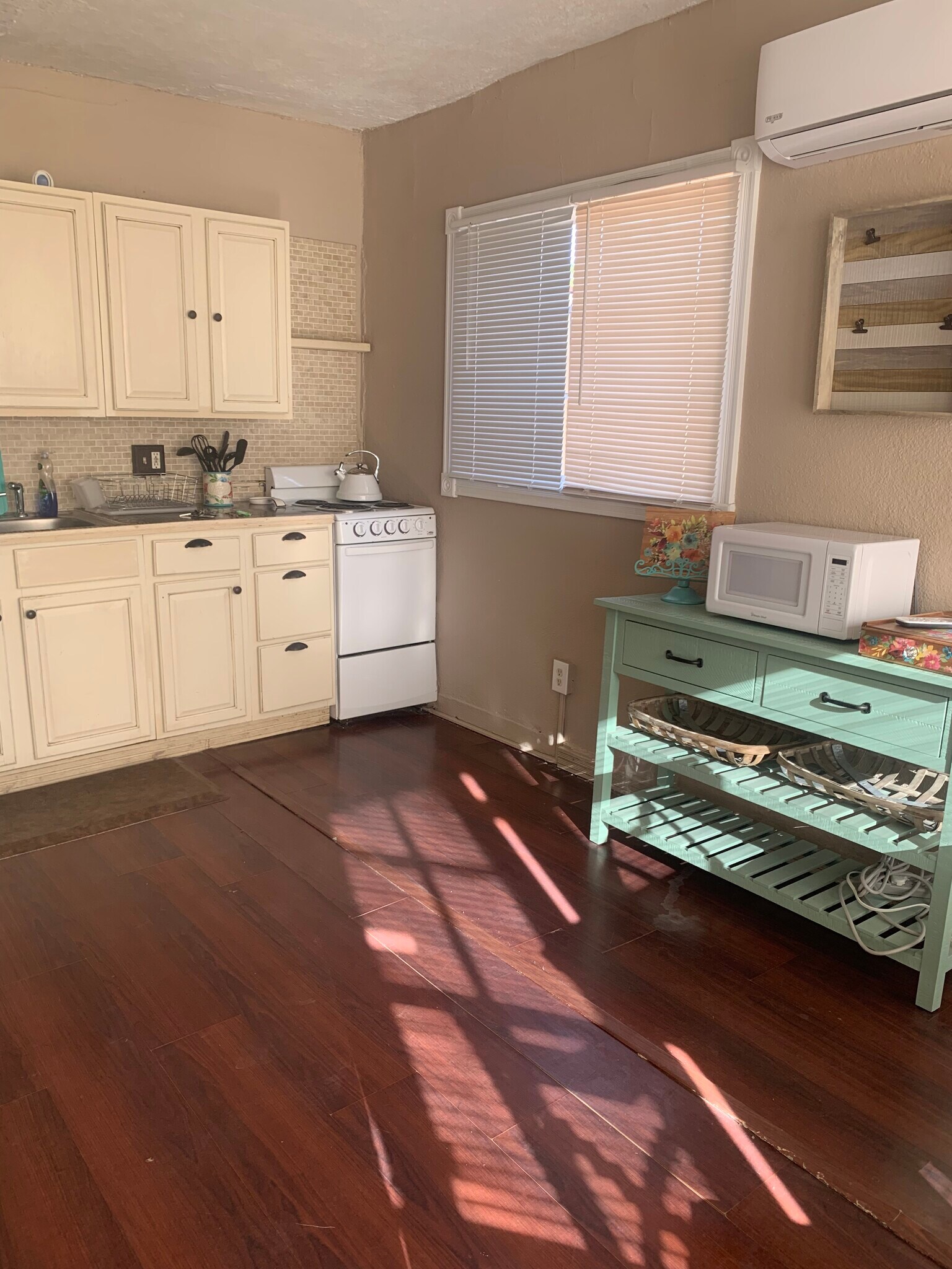 Kitchenette and full size fridge/freezer - 200 W Lucero Ave