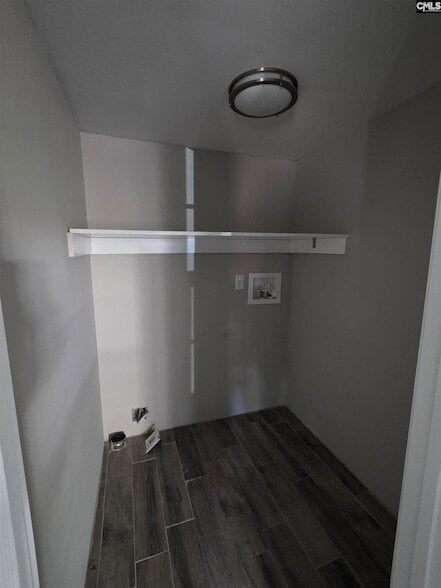 Building Photo - 105 Woodland Dr