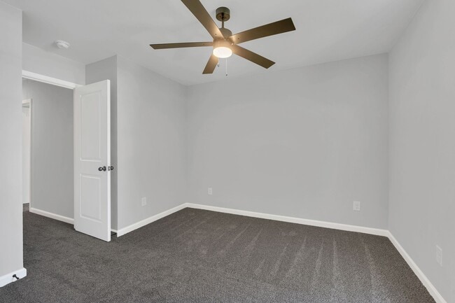 Building Photo - 164 S Ford St