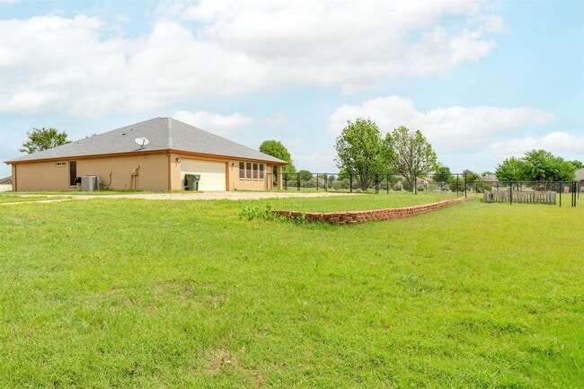 Building Photo - 115 Kenwick Ct