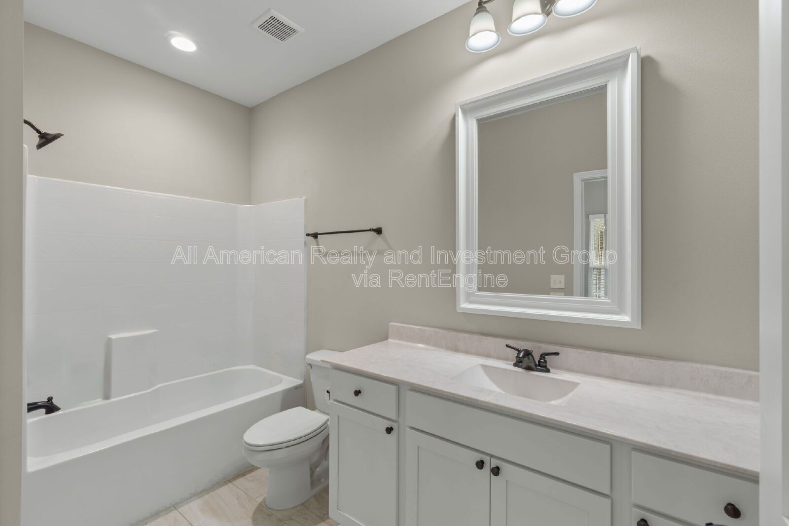 Building Photo - 33 8th Ave