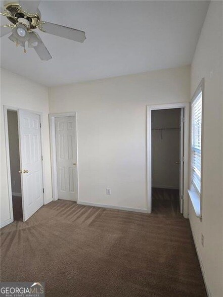 Building Photo - 12755 Morningpark Cir