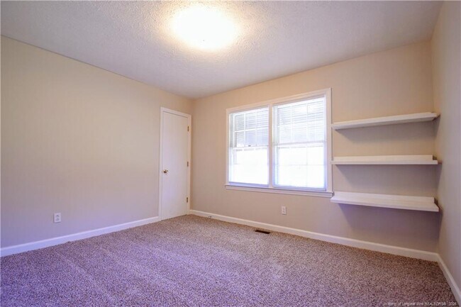 Building Photo - 1509 Paisley Ave