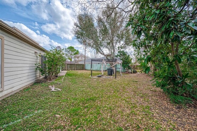 Building Photo - 13850 Walnut Hollow Ln