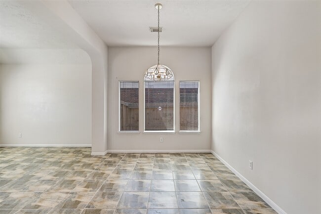 Building Photo - 16814 Tower Ridge