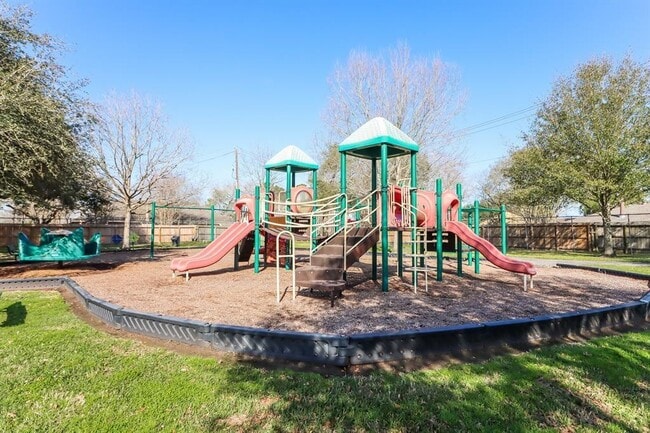 Building Photo - 13911 Cravenridge Dr