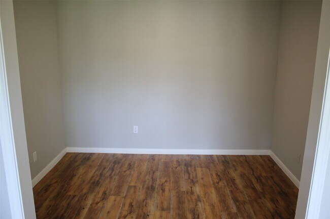 Building Photo - 10031 Haddington Dr